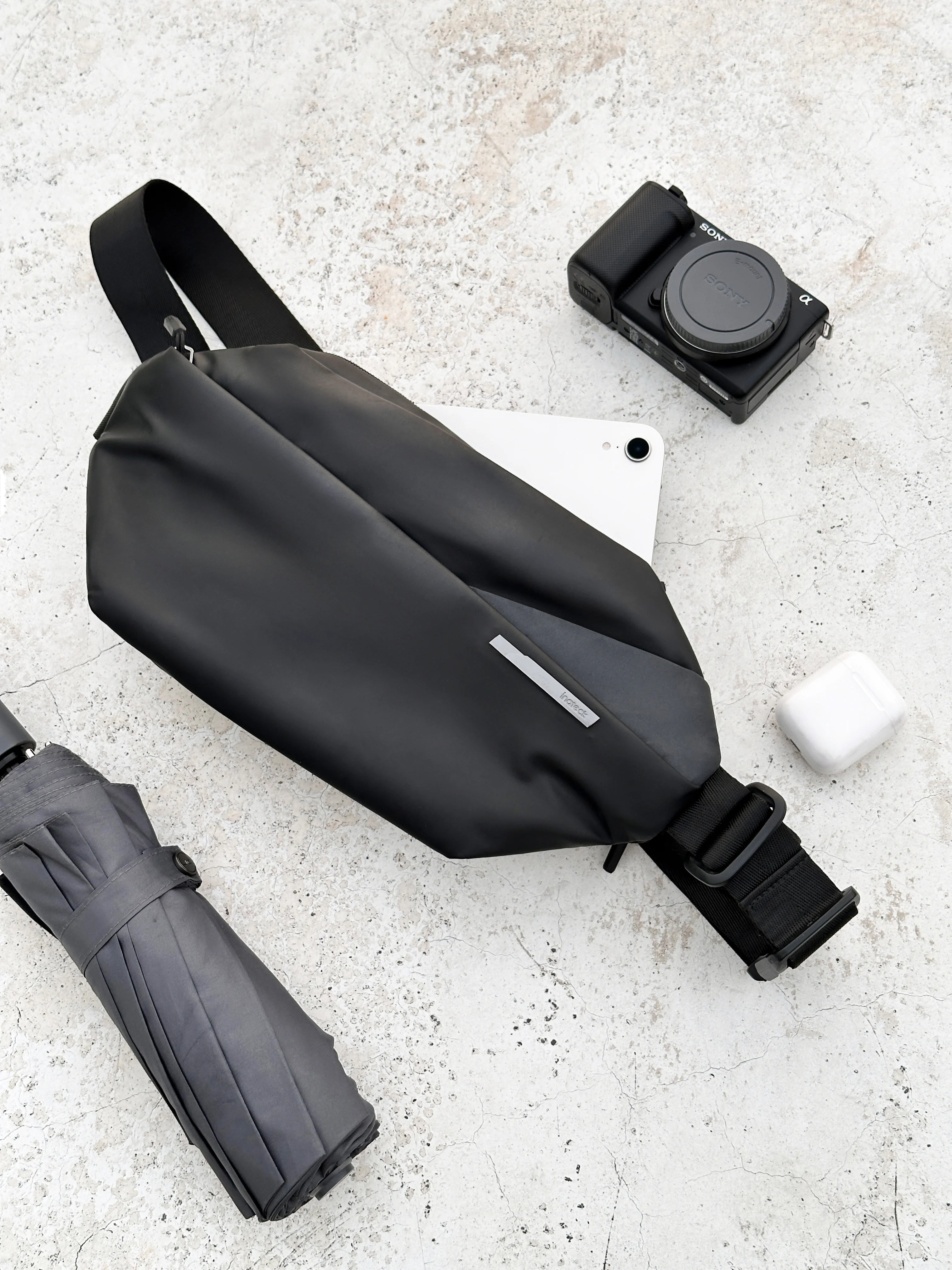 Inateck Chest Bag - Trendy Urban That Fits a Switch