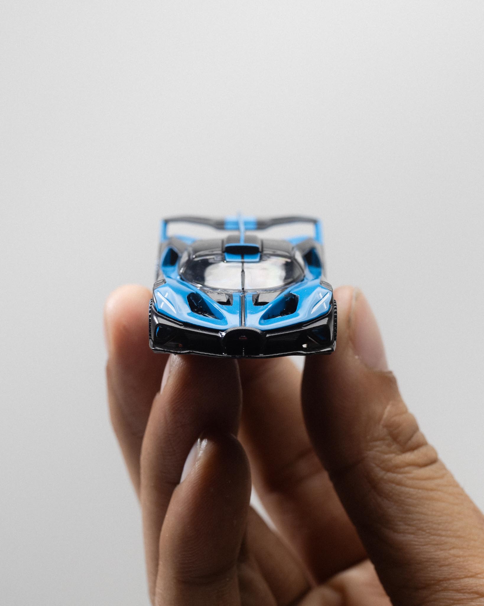 Mini GT 1/64 布加迪 BOLIDE 亮相