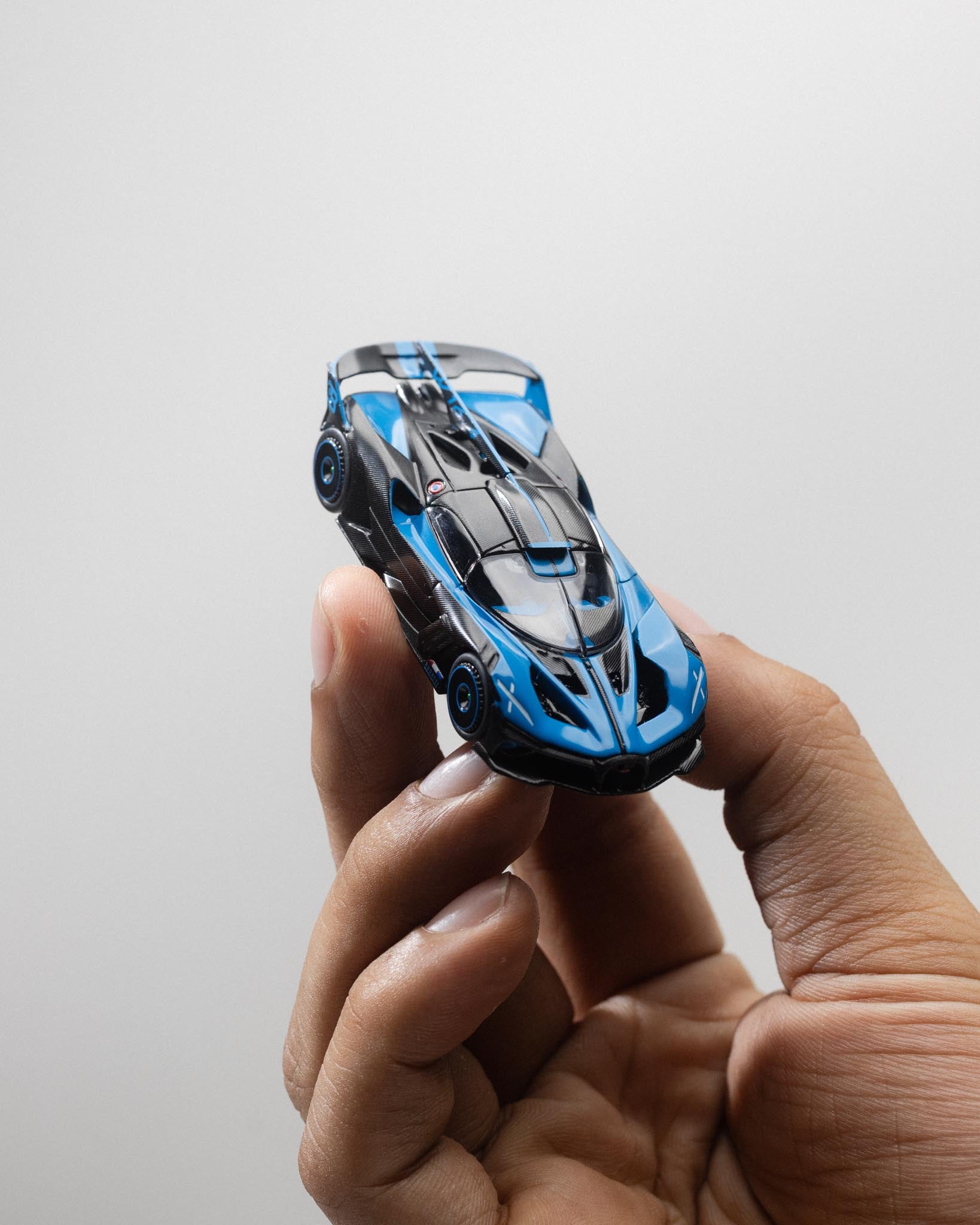 Mini GT 1/64 布加迪 BOLIDE 亮相
