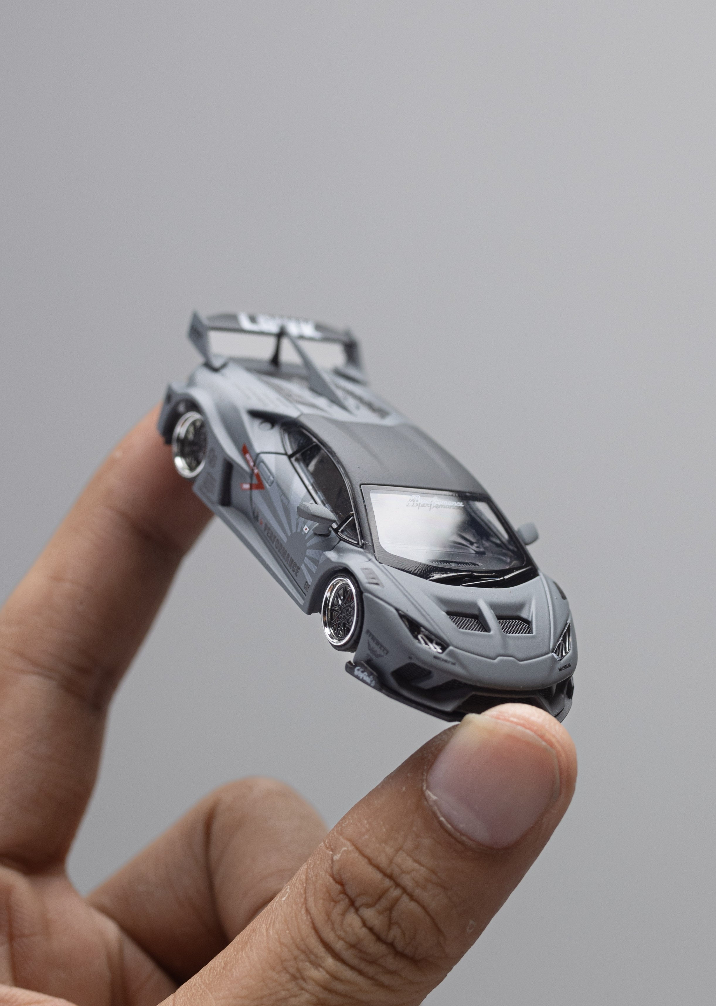 MJ MODEL 1:64 兰博基尼 HURACAN LP610 GT LB-剪影宽体套件