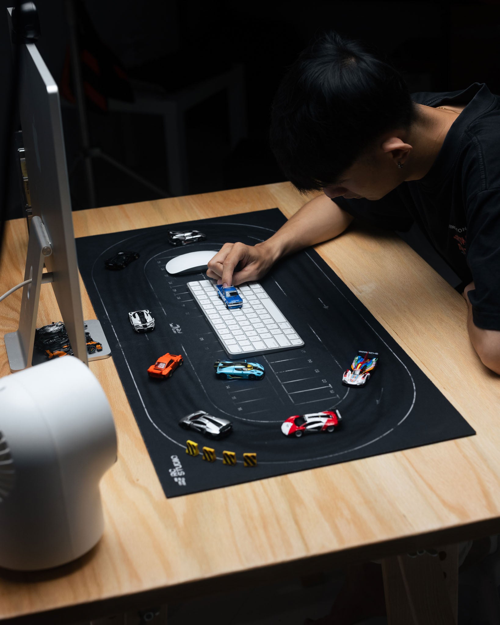RC STUDIIO RACING PAD AND PARKING 1/64
