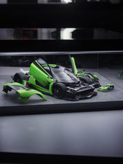 Set 1/18 ,1/43, 1/64 LCD PAGANI HUAYRA R GREEN