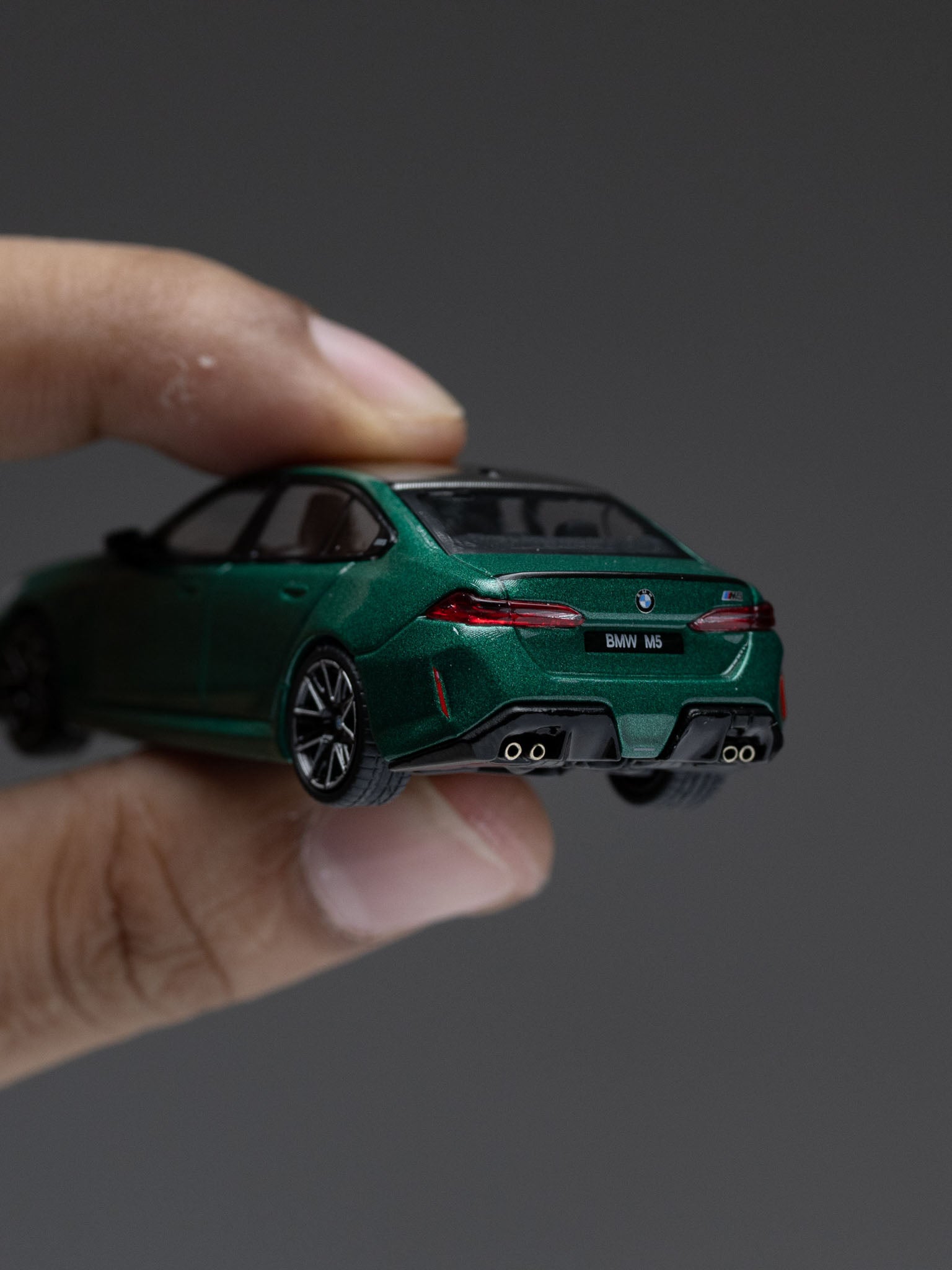 MINIGT 1/64 宝马M5 (G90) 马恩岛绿金属漆