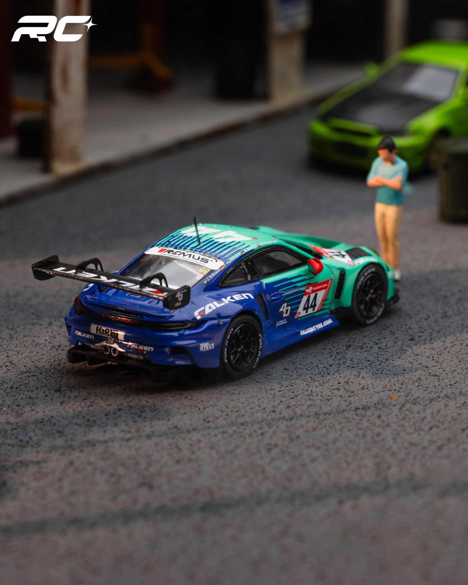1:64 2023 NÜRBURGRING 24H — #44 FALKEN PORSCHE 911 GT3 R — TARMAC WORKS