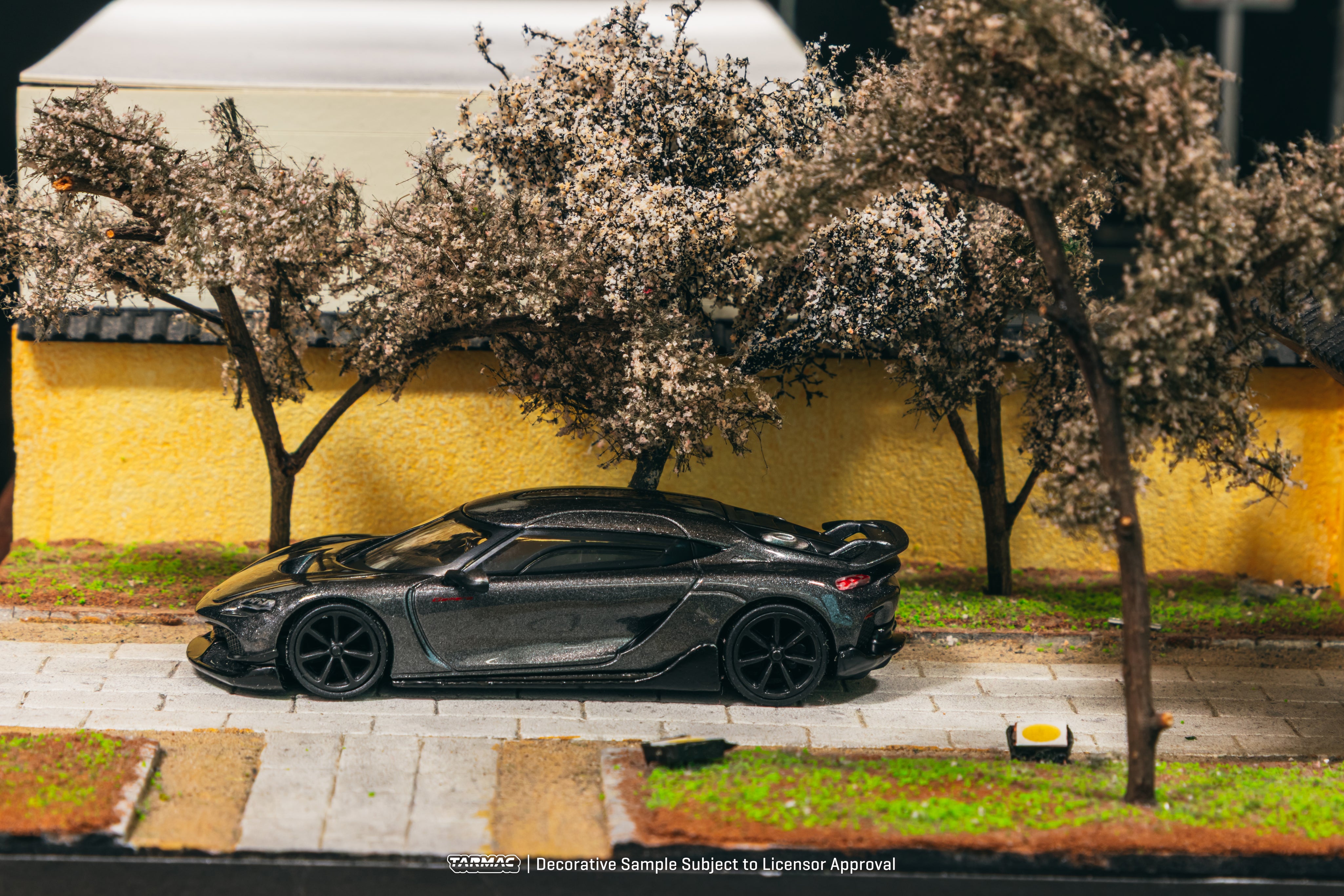 Tarmac Works 1/64 - Koenigsegg Gemera Grey