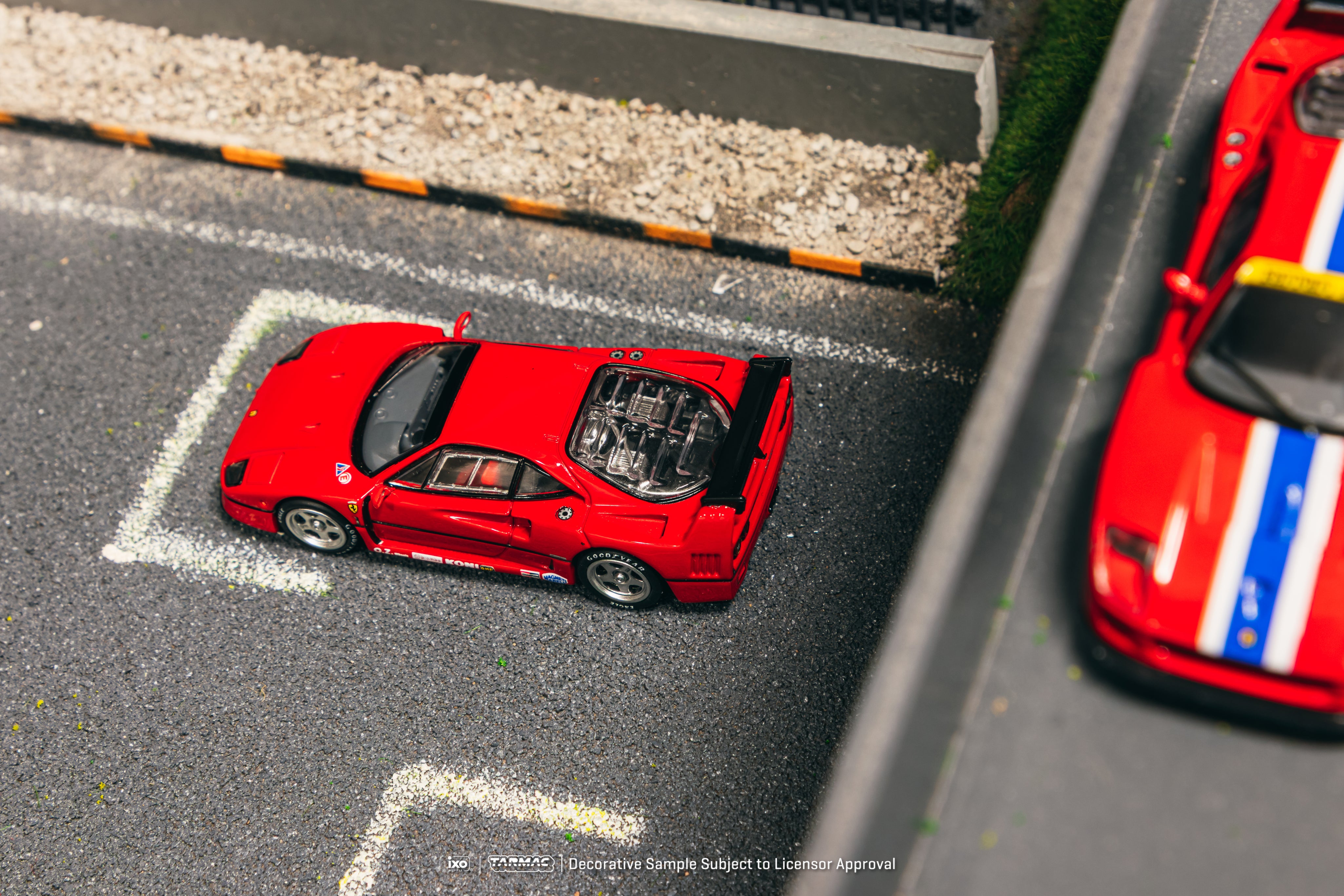 Tarmac Works 1:64 法拉利 F40 红色 (T64R-076-RE2)