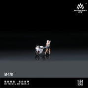 MoreArt1:64 Yamaha R6 White Girl Motorcycle Figurine Resin Model