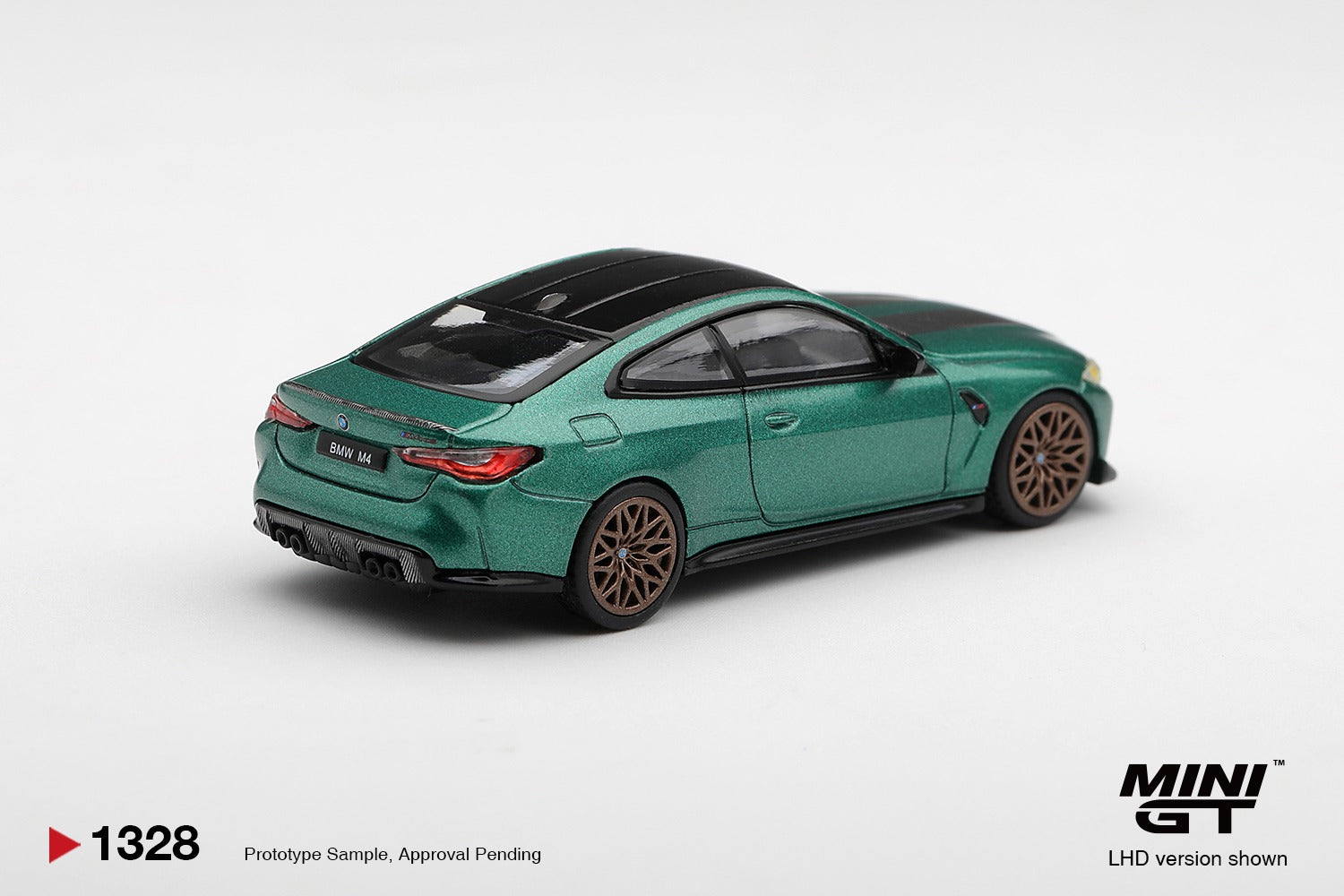 MINIGT 1/64 BMW M4 CS Frozen Isle of Man Green Metallic
