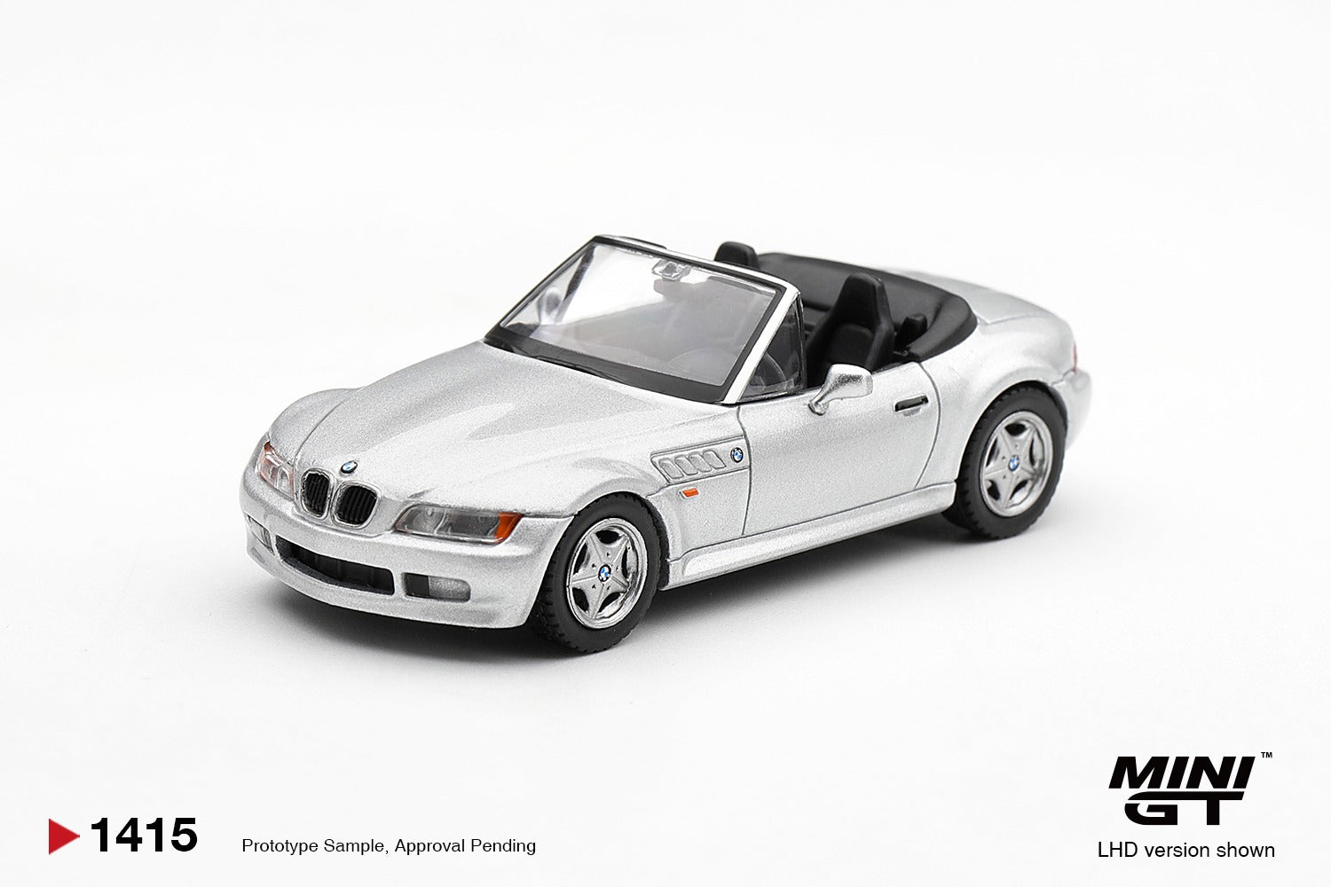 MINIGT 1/64 BMW Z3 Titanium Silver